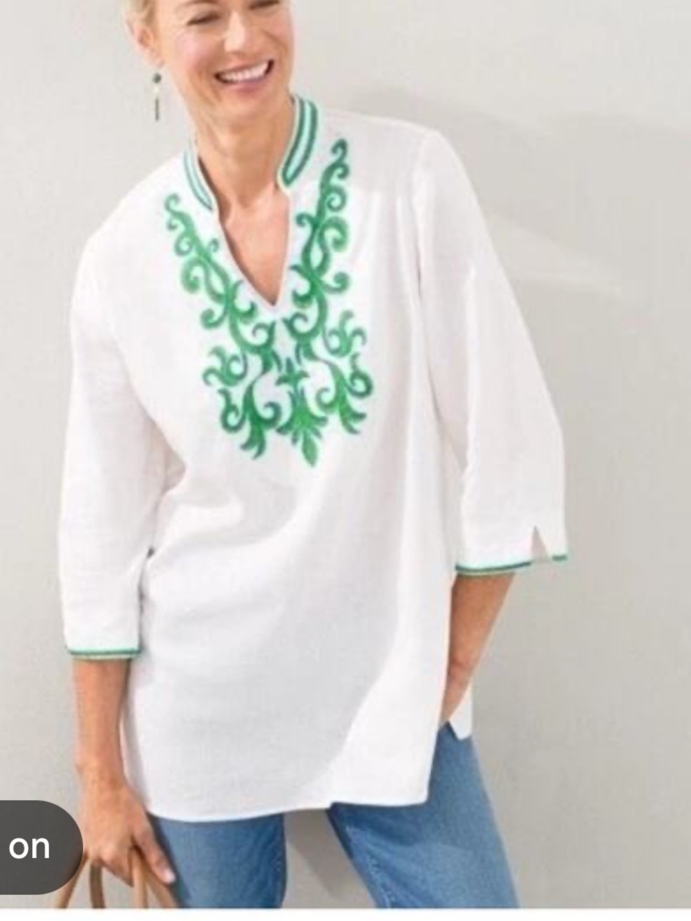 Chico's White Tunic with Green Embroidered Yoke Women’s Size 2